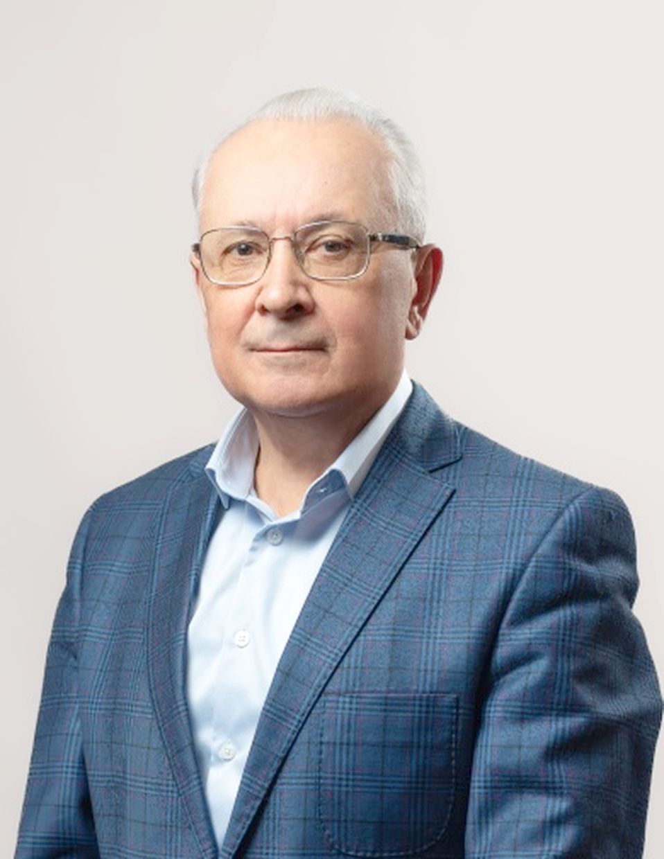 Валерий Петров